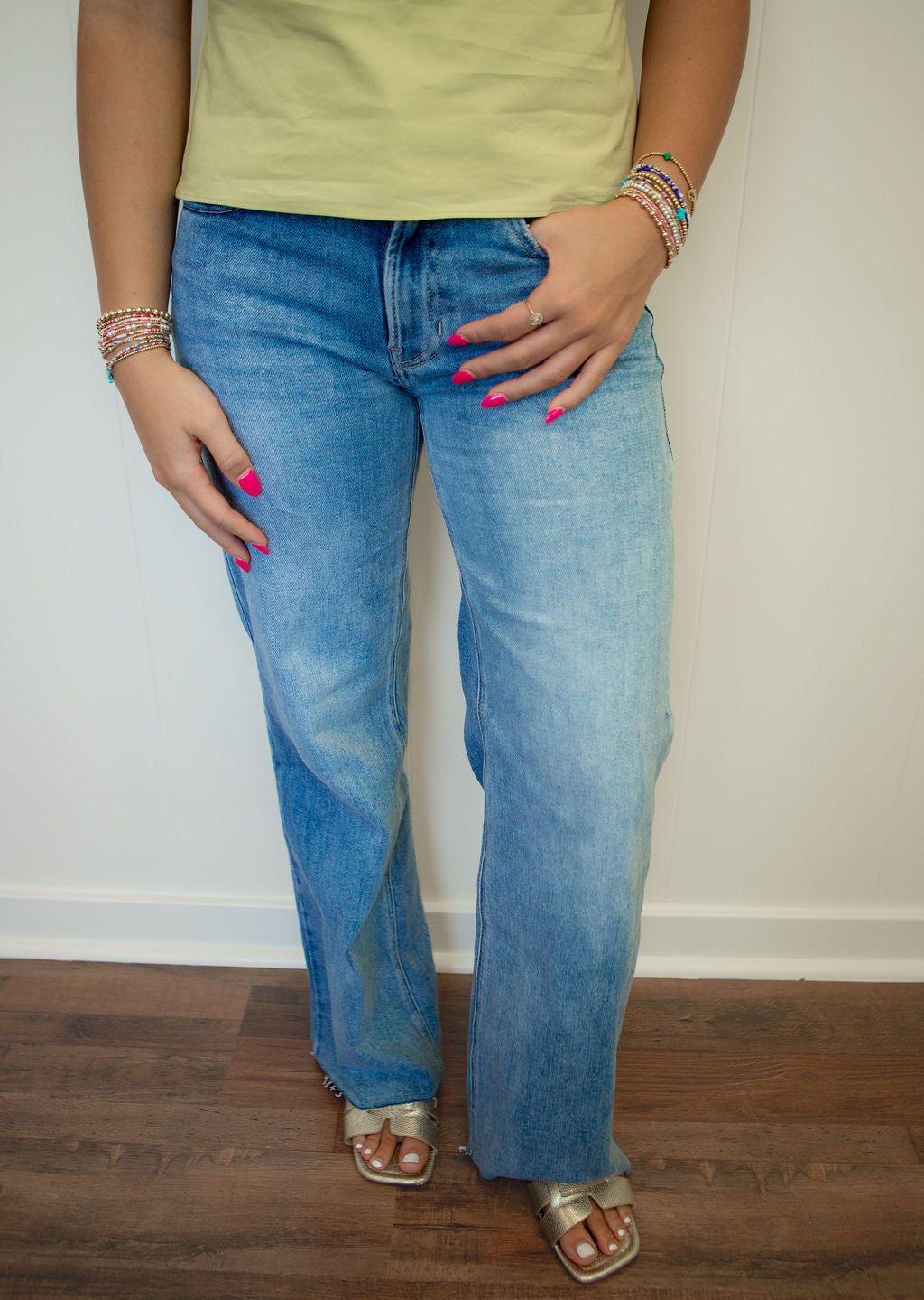 THE SOLE JEANS